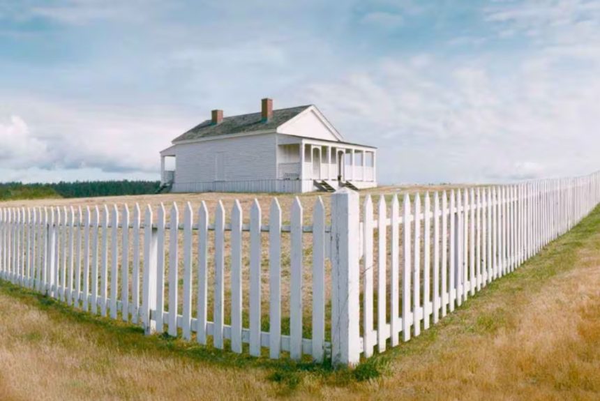 How To Install A Picket Fence